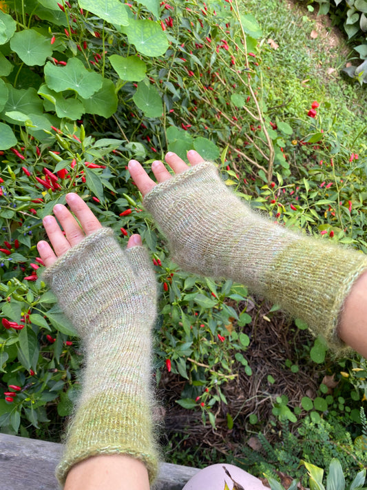 Learn to knit in the round